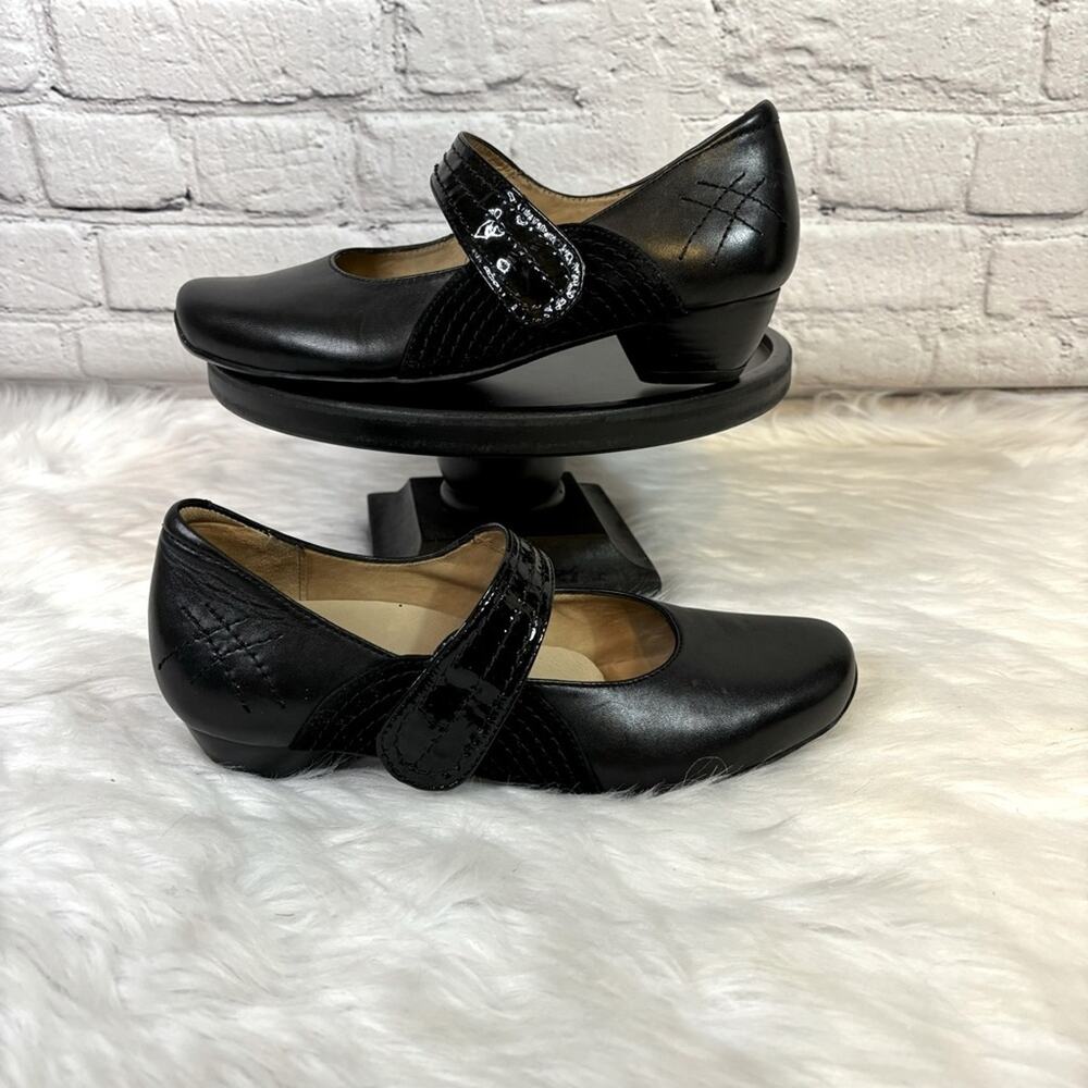 Classic Black Mary Jane Comfort Shoes